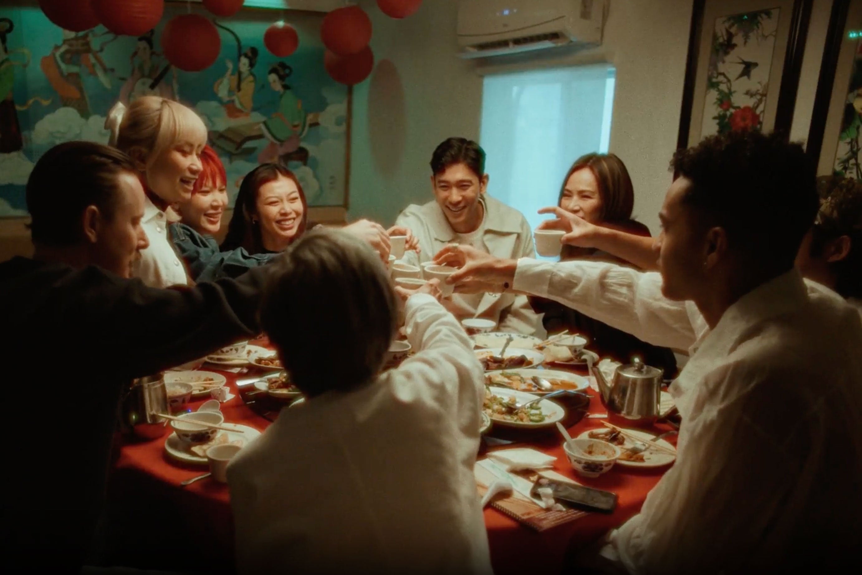 "Sik Fan" with LANG for 1-Year Anniversary “Family Dinner” Video Campaign