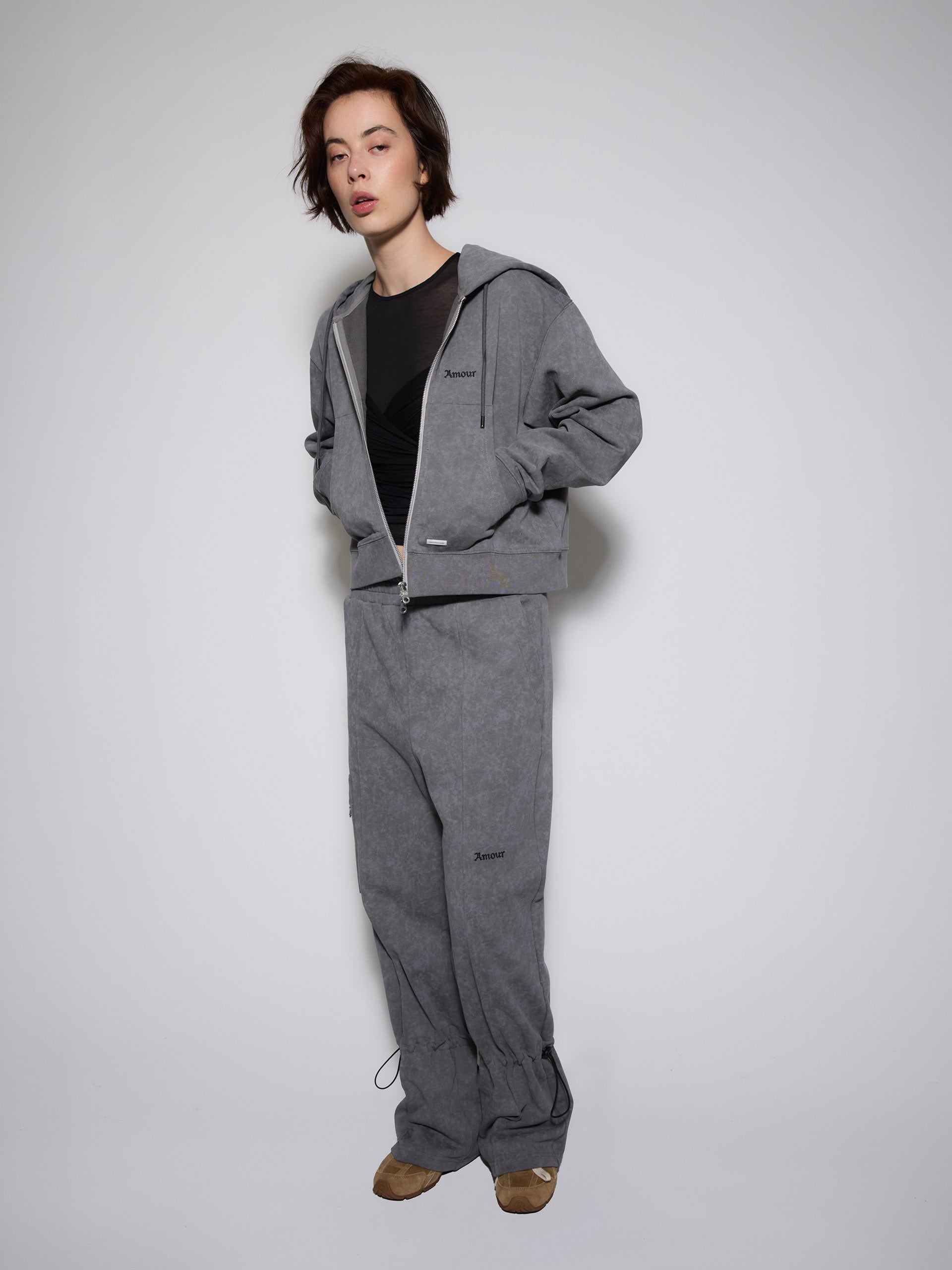 AMOUR Sweatpants