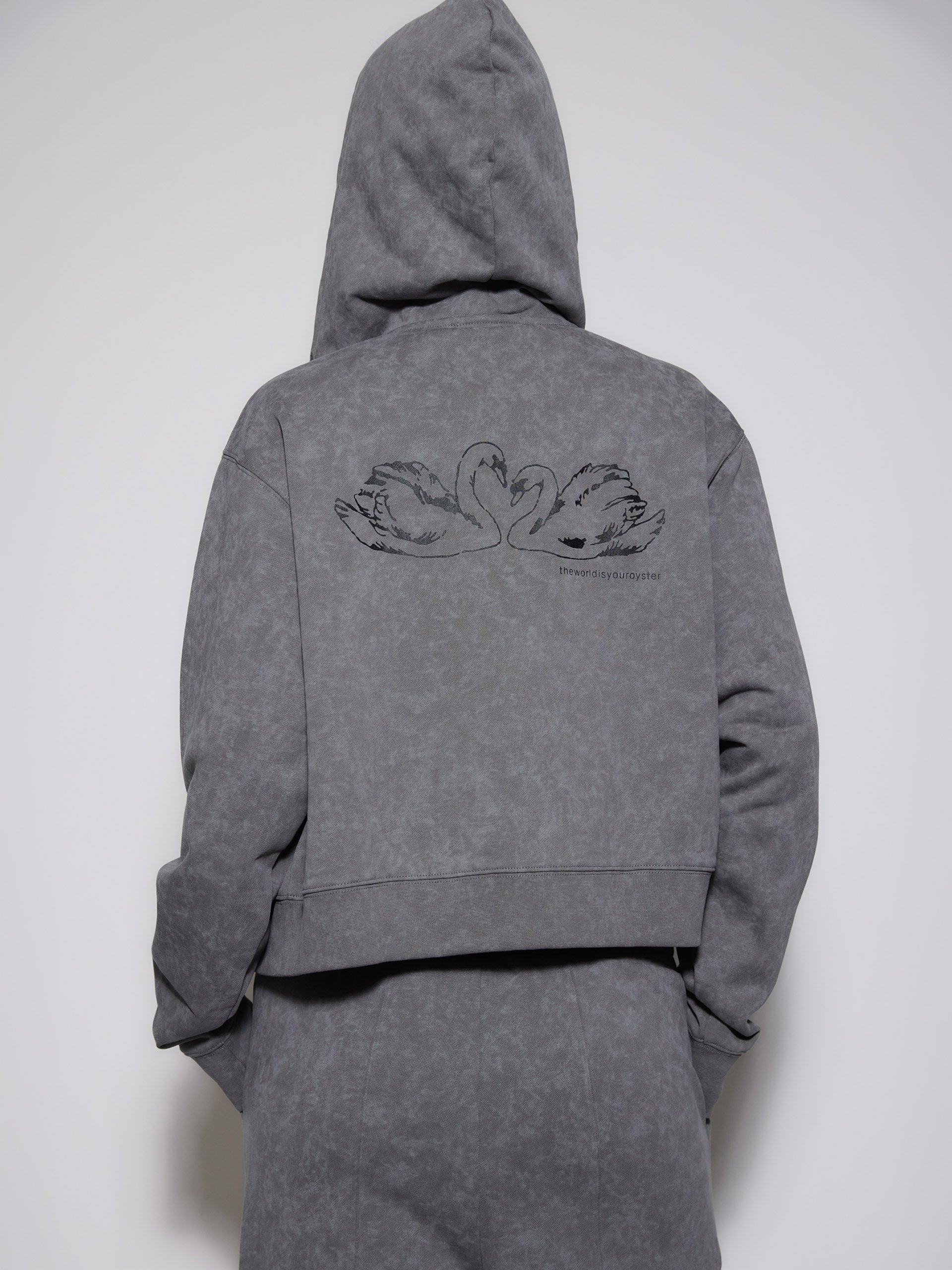 AMOUR Cropped Hoodie