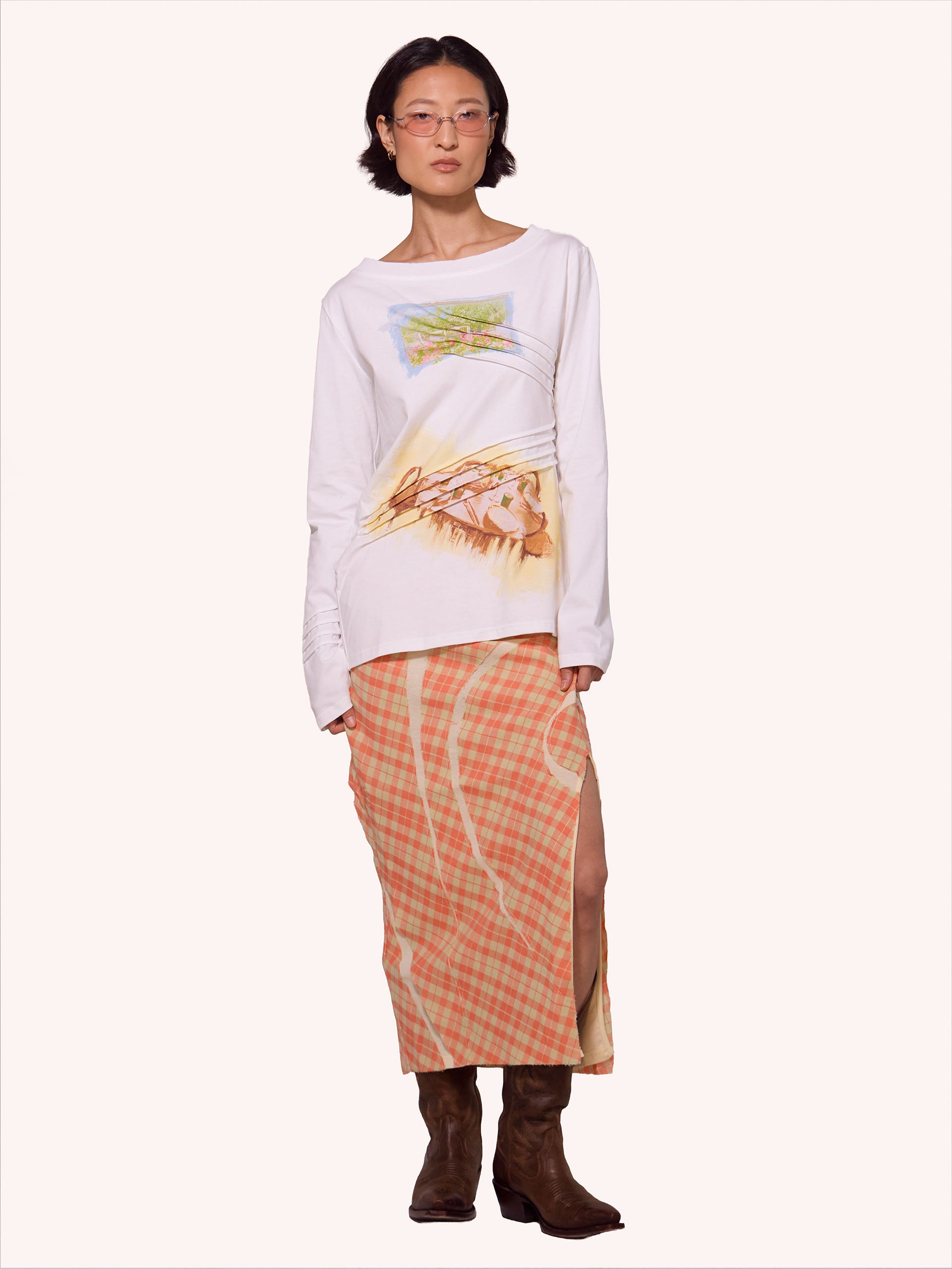 “LENS” PRINTED & PLEATED LONG-SLEEVE T-SHIRT