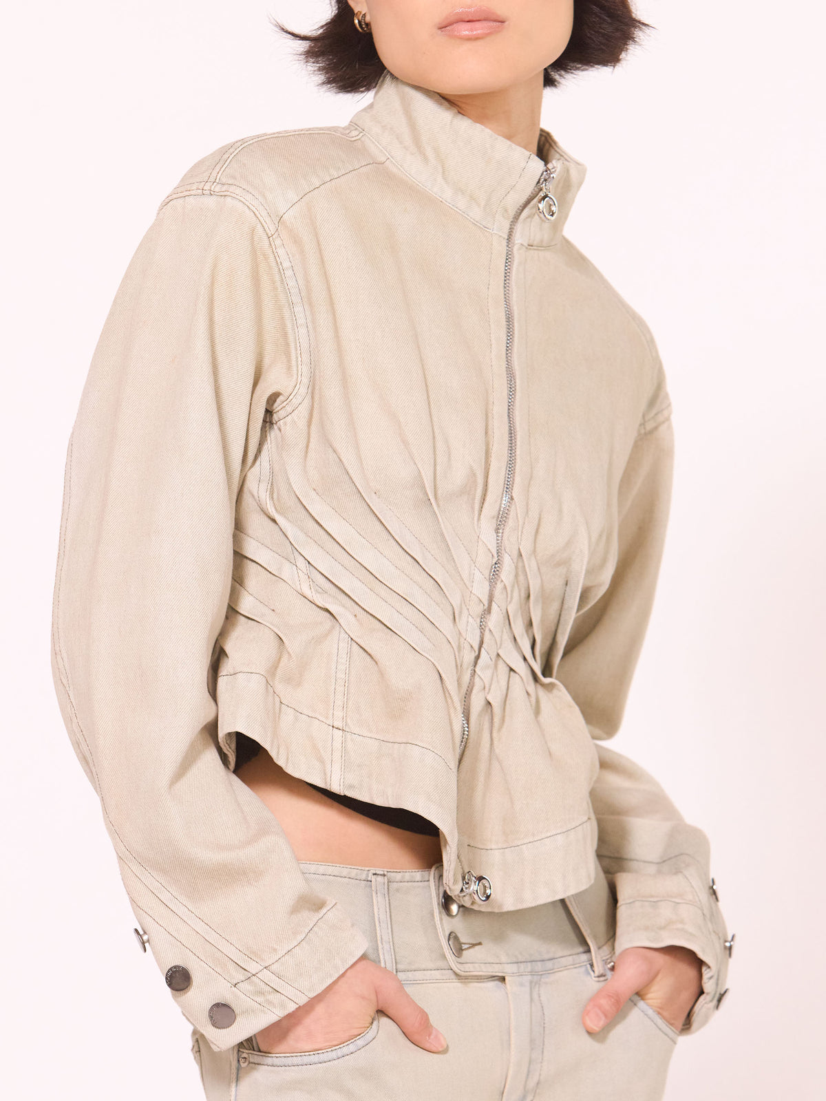 “WRING” PLEATED DENIM JACKET