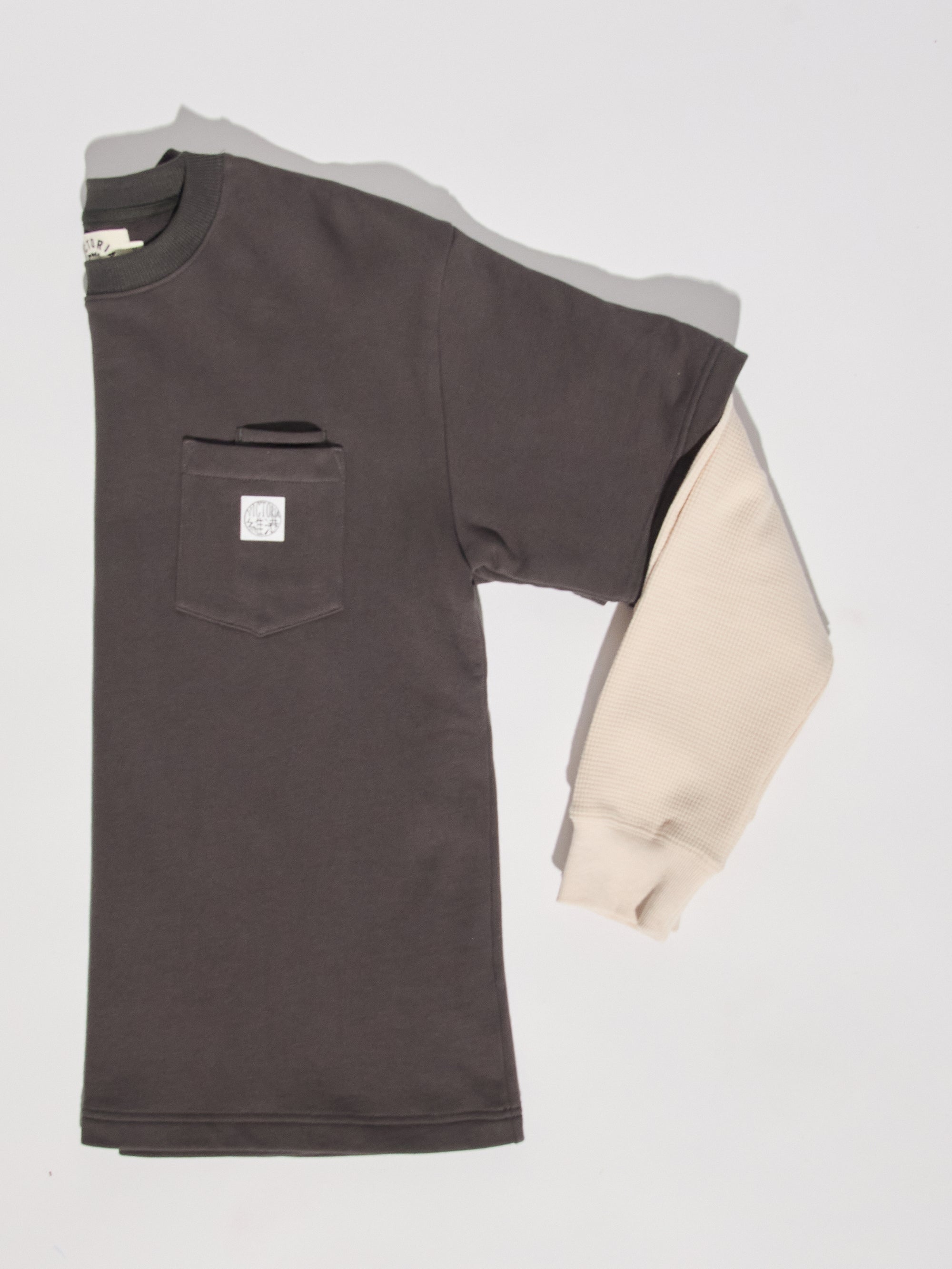 Waffle Sleeve Double Pocket Tee