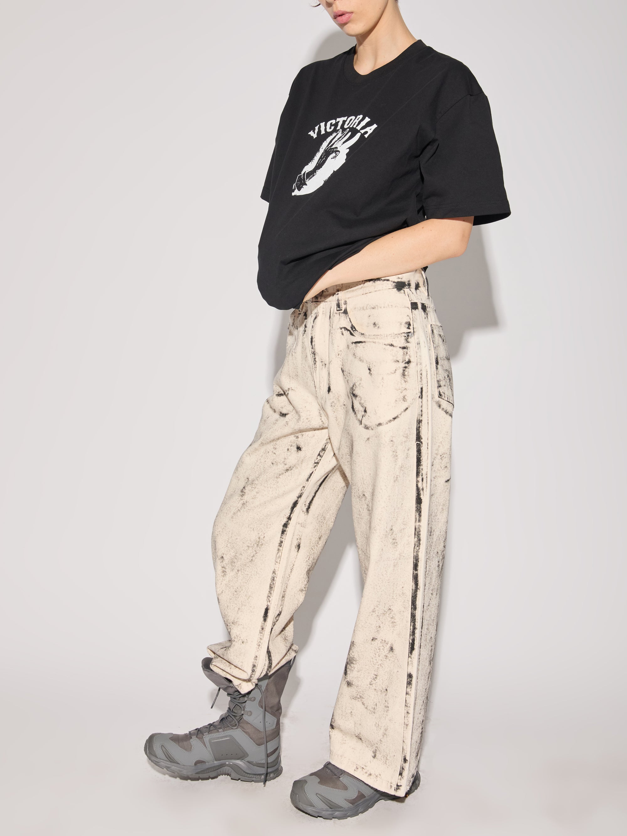 Dual Exposure Break Cut Straight Jeans