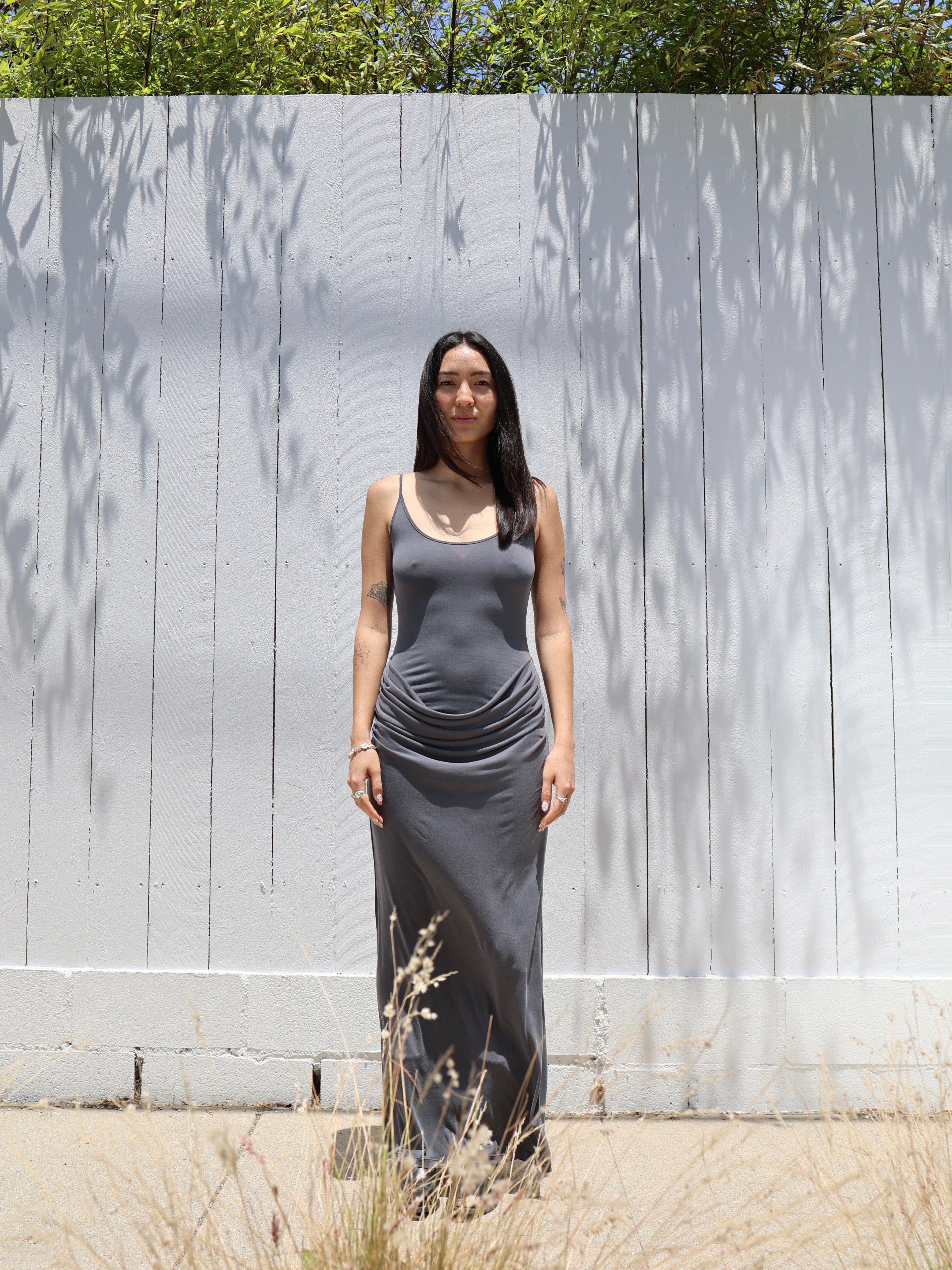 韓国 [SOMEWHEREBUTTER] HALTER NECK LONG DRESS ロングワンピ Lozza Halter Neck Maxi Dress – SANS FAFF