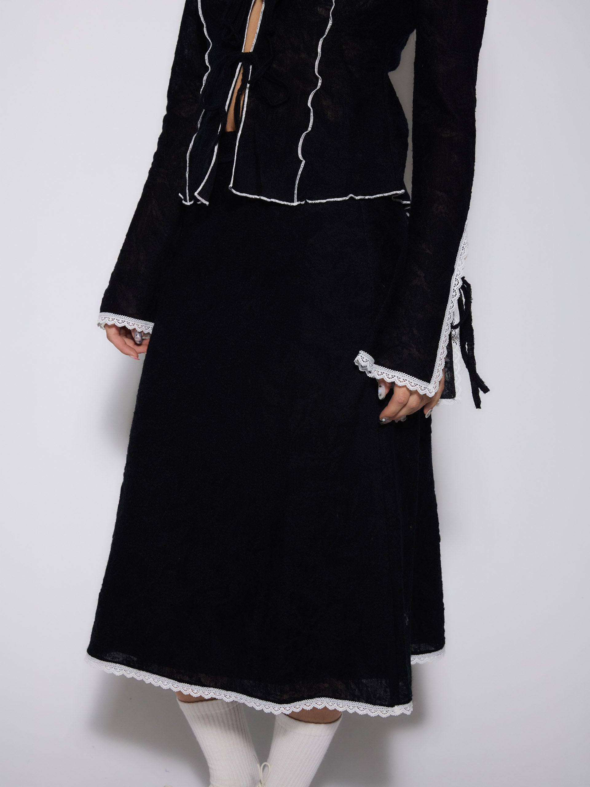 Lotus Lace Trim Mid-High Rise Midi Skirt